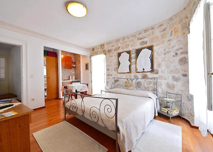 Kuljis Bed & Breakfast 3*