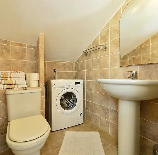 Kuljis Bed & Breakfast 3*