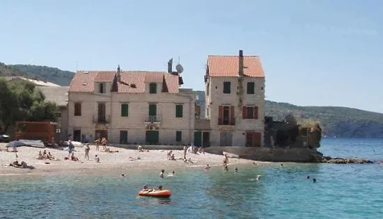 Kuljis Bed & Breakfast