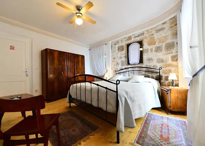 Bed & Breakfast Kuljis 3*