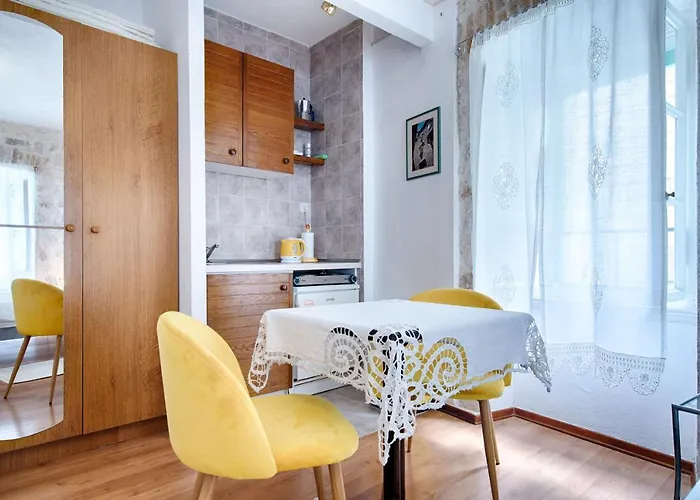 Kuljis Bed & Breakfast