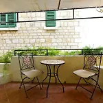 Kuljis Bed & Breakfast 3*