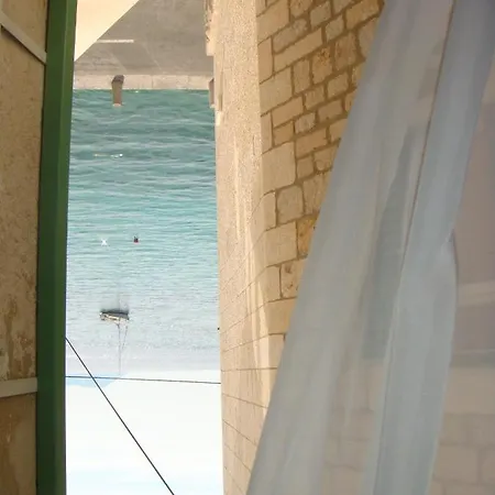 库尔基斯住宿加早餐旅馆 3* Komiža