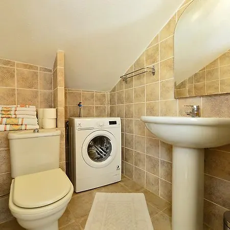 Kuljis Bed & Breakfast 3*